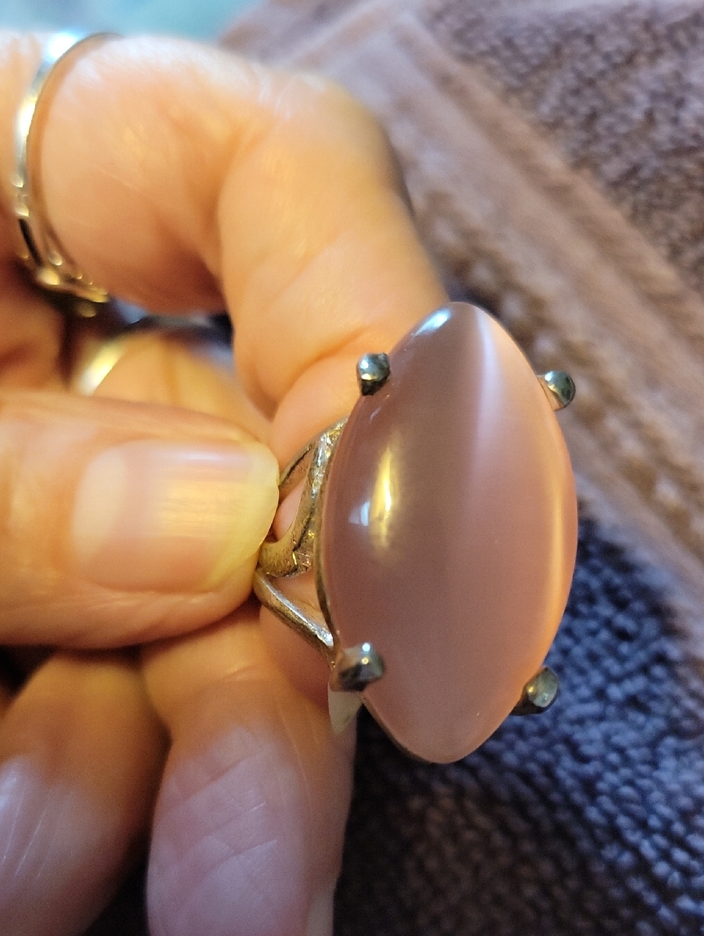 Gorgeous Pink Cat's Eye Statement Ring - Women Jewelry Size 7.5